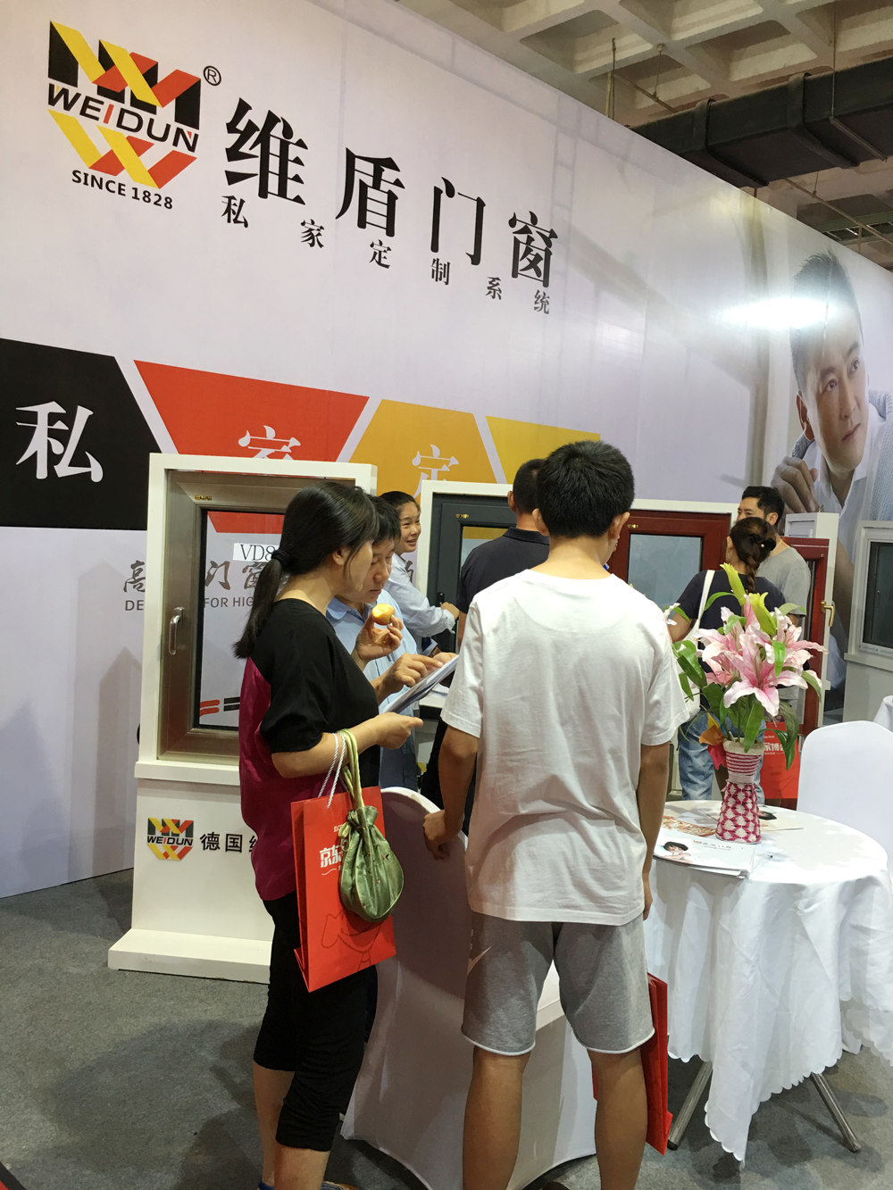 消費者對維盾德式門窗產(chǎn)品贊賞有加